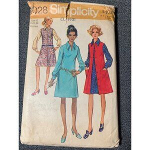 Simplicity 9028 Vintage Sewing Pattern Womens Dress Jumper Size 42 1970s